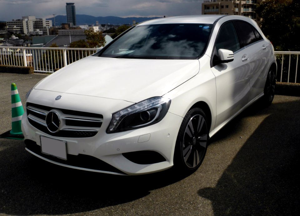 Mercedes-Benz A180 (W176) front