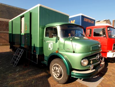 Mercedes-Benz 710slash42 (1967), Dutch licence registration BE-40-84 pic2