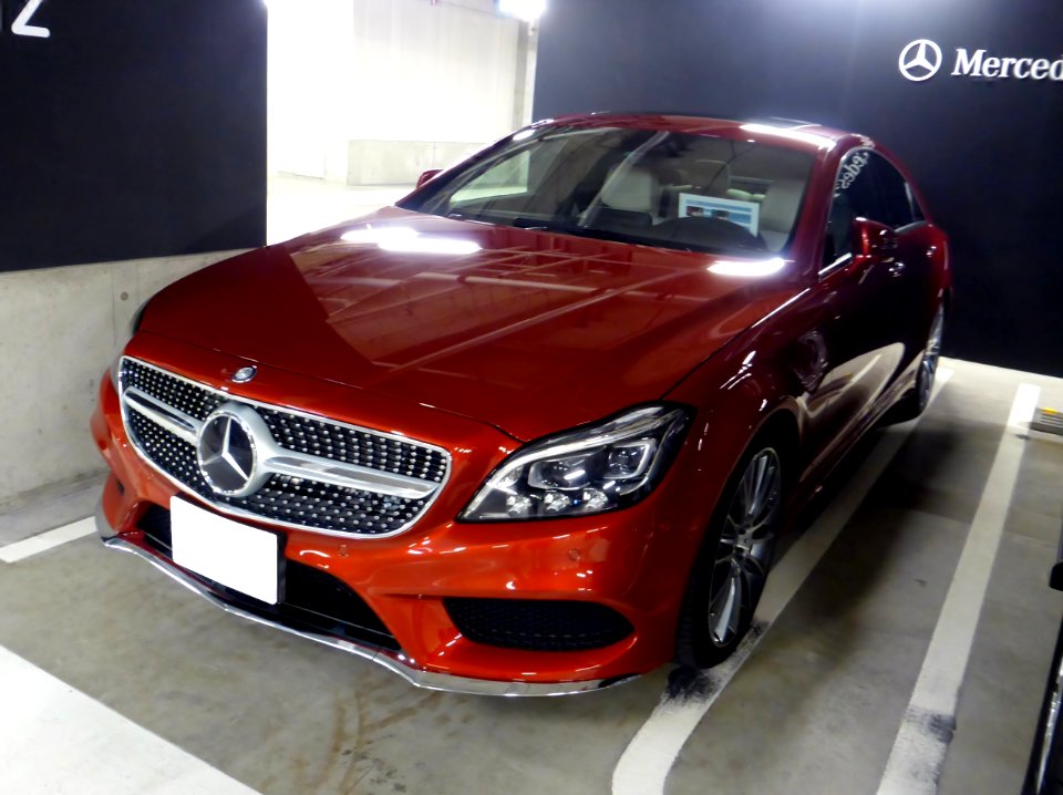 Mercedes-Benz CLS550 (C218) front