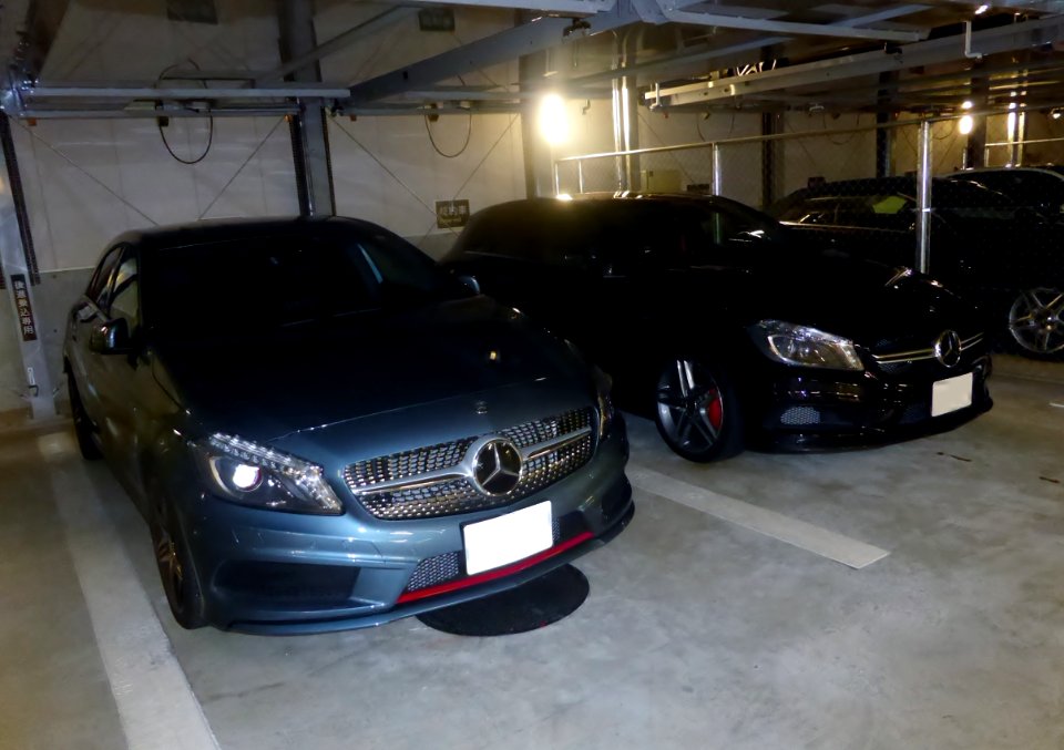 Mercedes-Benz A250 SPORT & A45 AMG 4MATIC (W176) front