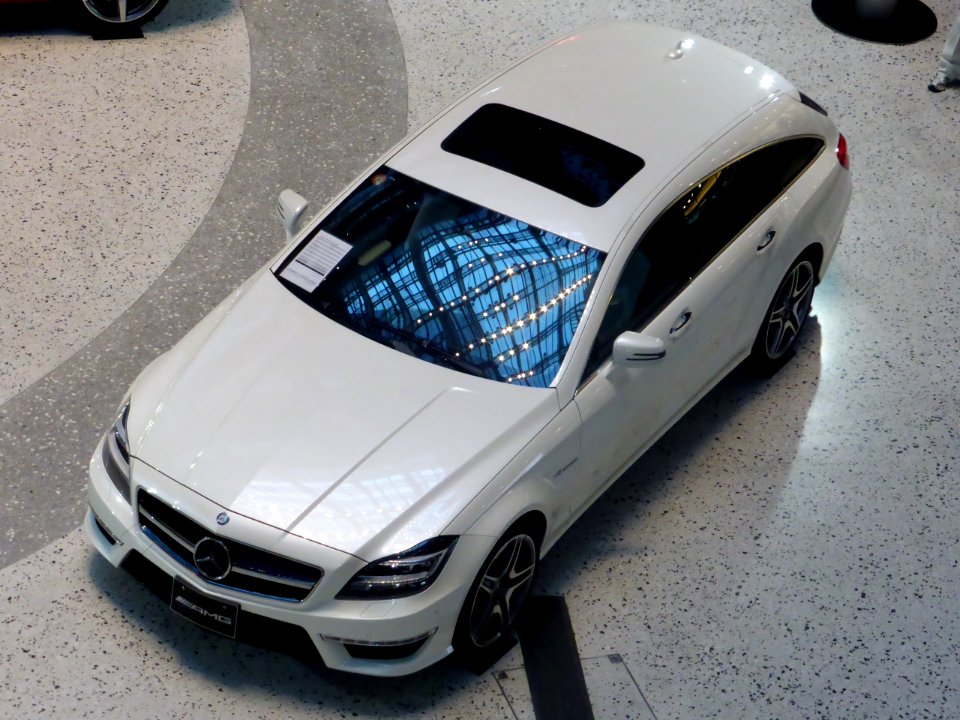 Mercedes-Benz CLS63 AMG Shooting Brake (X218)