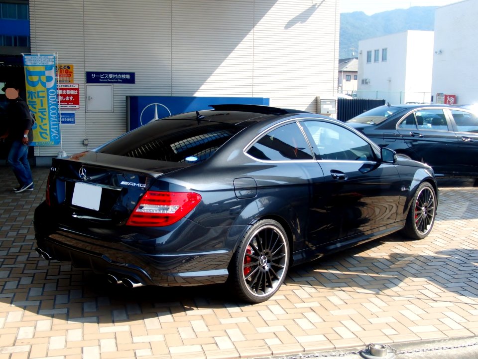 Mercedes-Benz C63 AMG Coupé (C204) rear photo