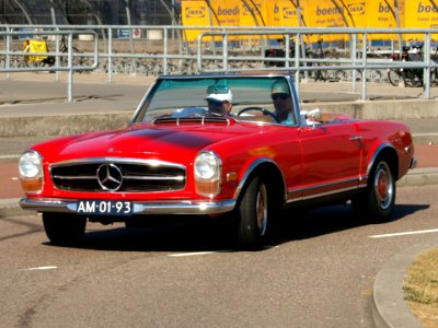 Mercedes-Benz 230SL AM-01-93 pic1 photo