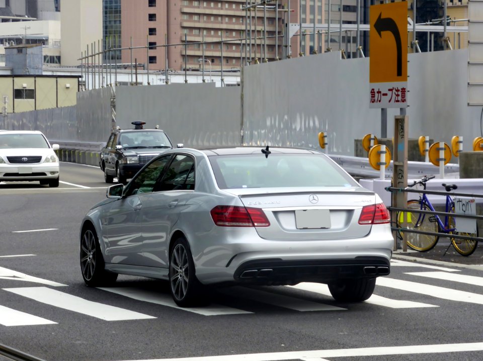Mercedes-Benz E63 AMG 4MATIC (W212) MY2013 rear