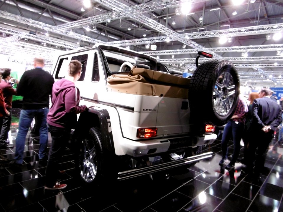 Mercedes-Maybach G650 Landaulet (1) - Vienna Autoshow 2018