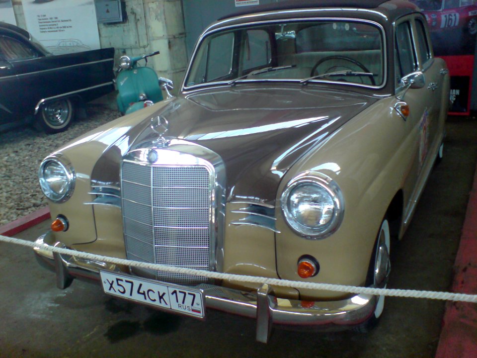 Mercedes-Benz W128