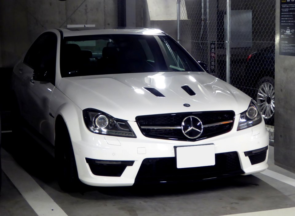Mercedes-Benz C63 AMG Edition 507 (W204) front