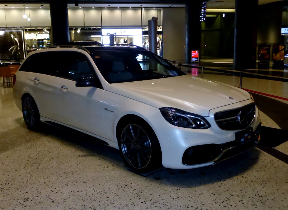 Mercedes-Benz E63 AMG S 4MATIC STATIONWAGON (S212) front