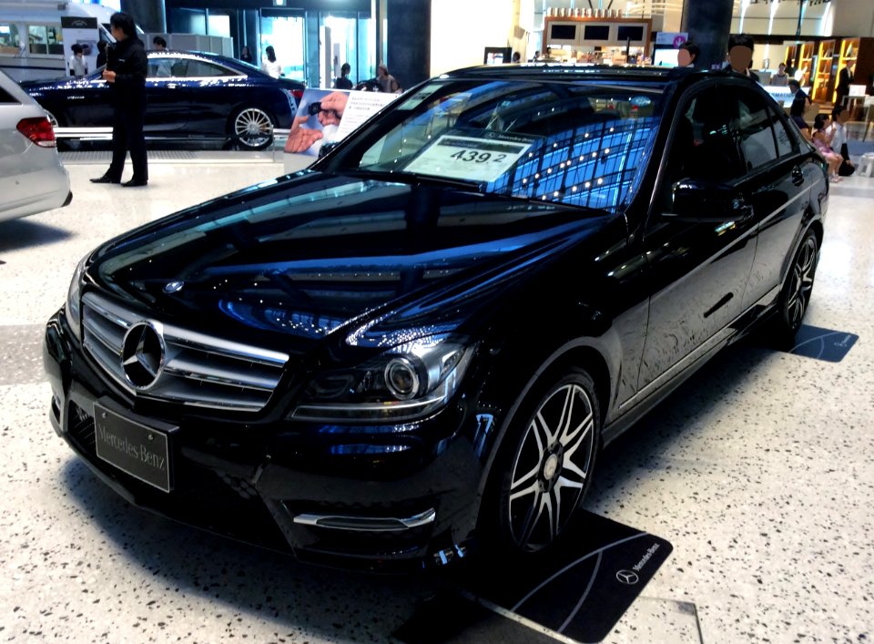 Mercedes-Benz C350 AVANTGARDE (W204) front