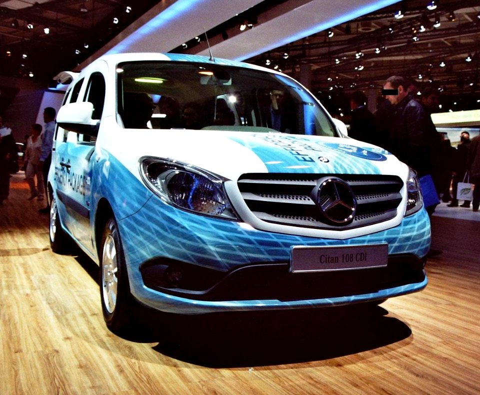 Mercedes-Benz Citan 108 CDI BlueEFFICIENCY on IAA 2012 doors closed 1