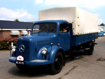Mercedes-Benz L-LK0311 (1960) pic1