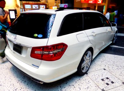 Mercedes-Benz E350 BlueEFFICIENCY Stationwagon (S212) rear