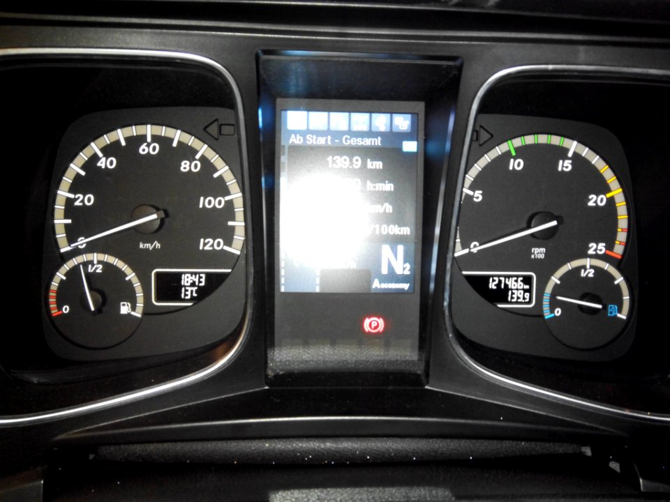 Mercedes-Benz Actros MP4 Speedometer