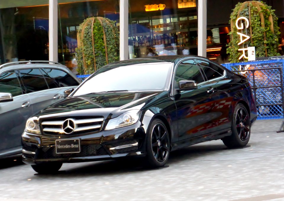 Mercedes-Benz C250 coupé SPORT (C204) front