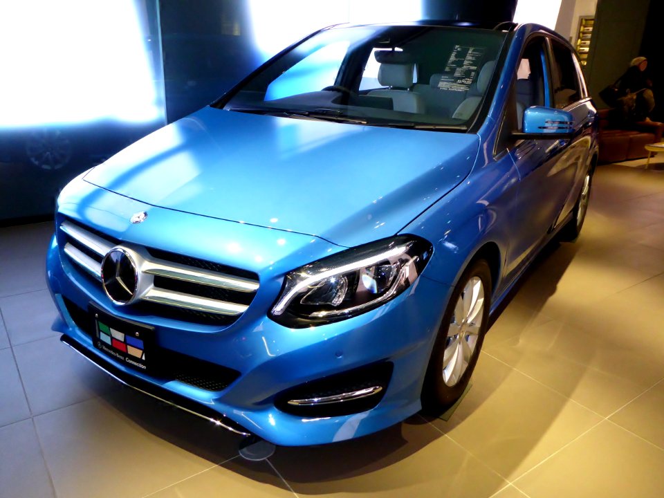 Mercedes-Benz B180 (W246) front