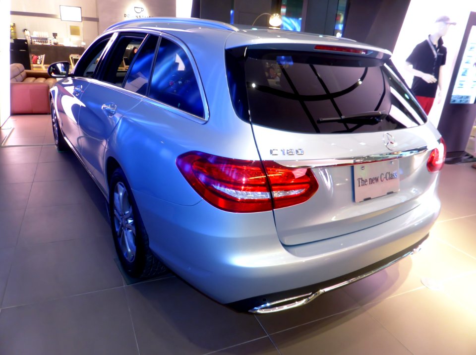 Mercedes-Benz C180 STATIONWAGON AVANTGARDE (S205) rear