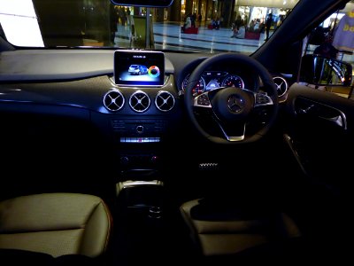 Mercedes-Benz B250 4MATIC Sports (W246) interior