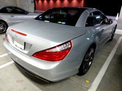 Mercedes-Benz SL350 (R231) rear