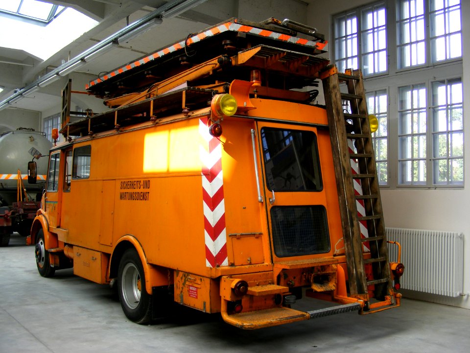 Mercedes-Benz Turmwagen (SWM - Verkehrsbetriebe) 1980 - Heck