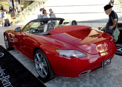 Mercedes-Benz SLS AMG Roadster (R197) rear photo