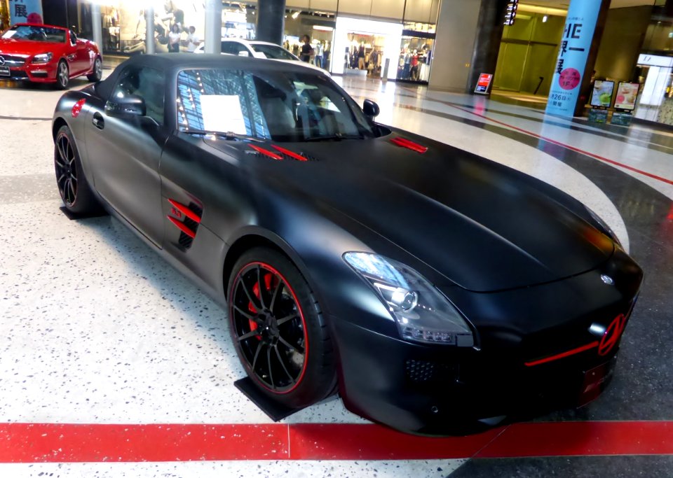 Mercedes-Benz SLS AMG Roadster matblack edition front