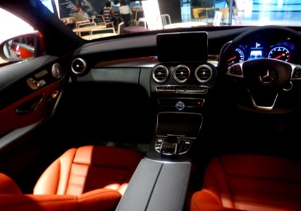 Mercedes-Benz C250 Sports (W205) interior photo