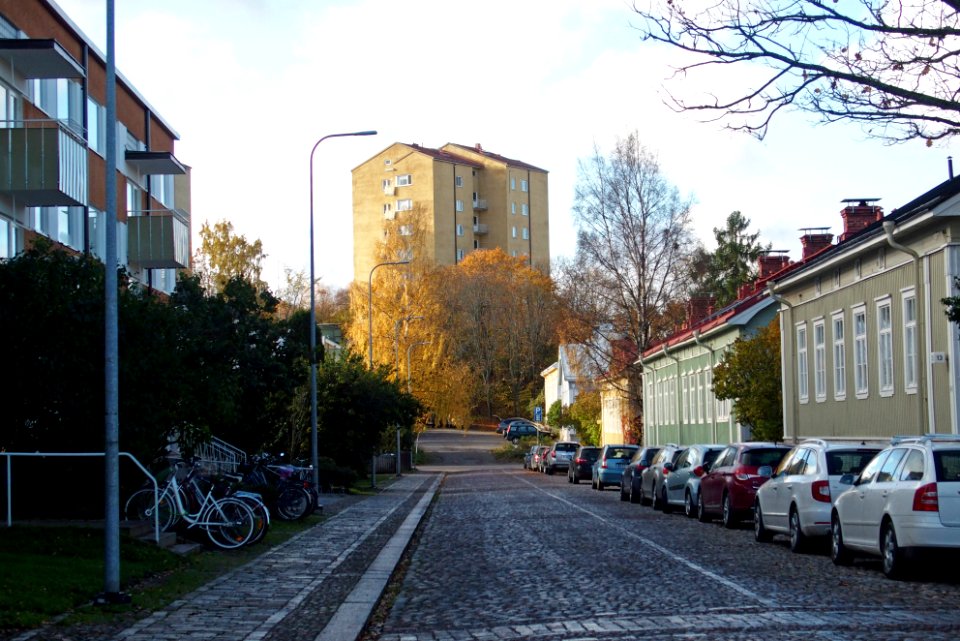 Mestarinkatu towards Tonttumäki