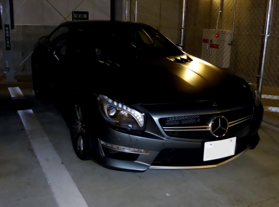 Mercedes-Benz SL63 AMG (R231) front