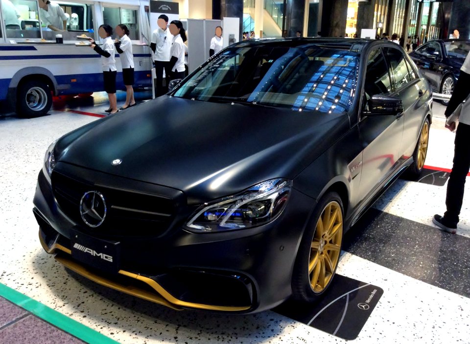 Mercedes-Benz E63 AMG S 4MATIC Performance Studio Special (W212) front