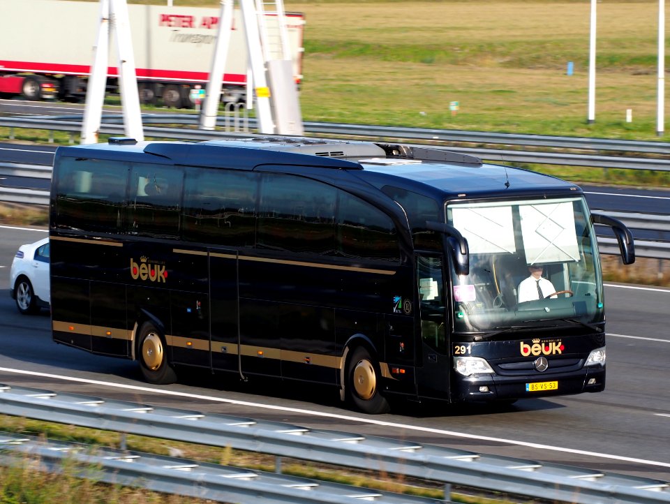 MERCEDES-BENZ TRAVEGO 15 RHD, Beuk