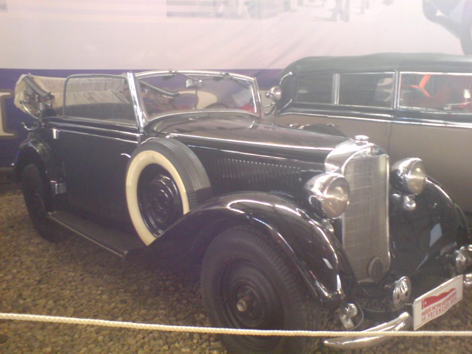 Mercedes-Benz 230 D (W143)