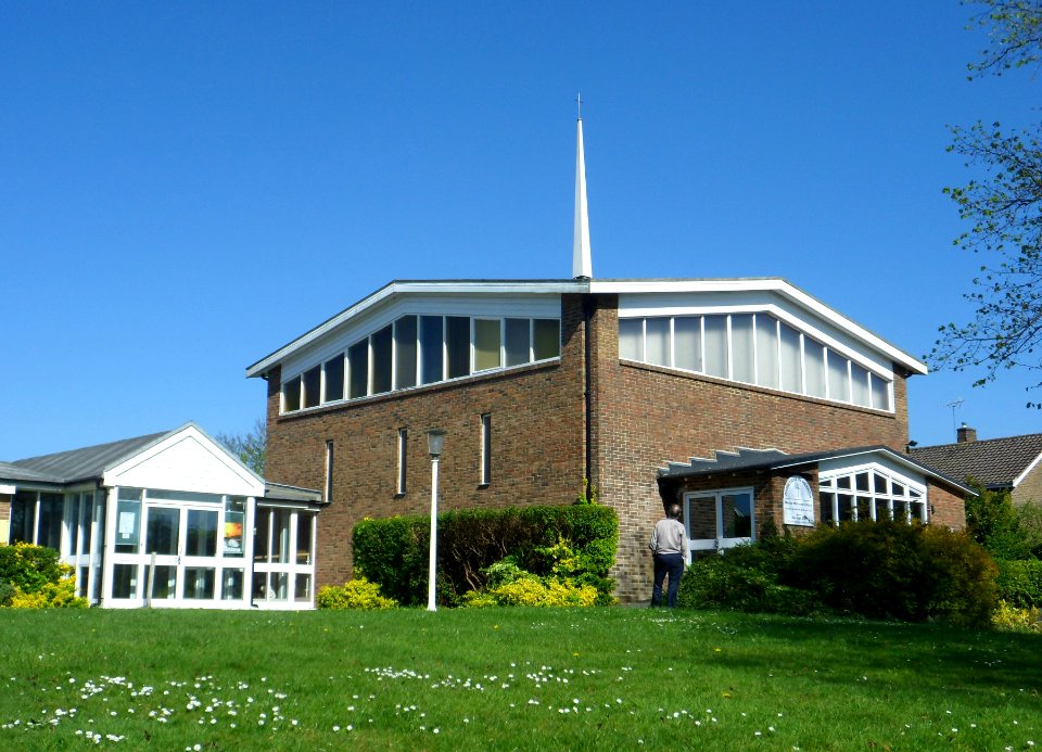 Merrow Methodist Church, Sheeplands Avenue, Merrow (April 2014, from Southwest) (4)