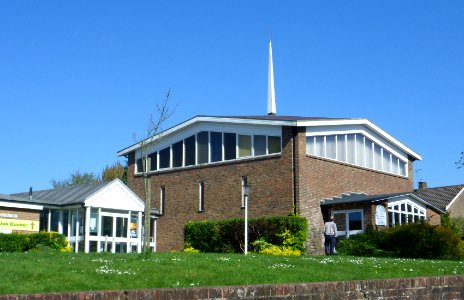 Merrow Methodist Church, Sheeplands Avenue, Merrow (April 2014, from Southwest) (2)