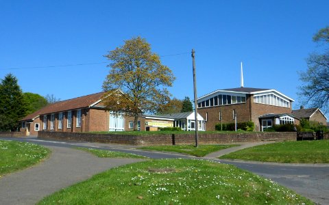 Merrow Methodist Church, Sheeplands Avenue, Merrow (April 2014, from Southwest) (1)
