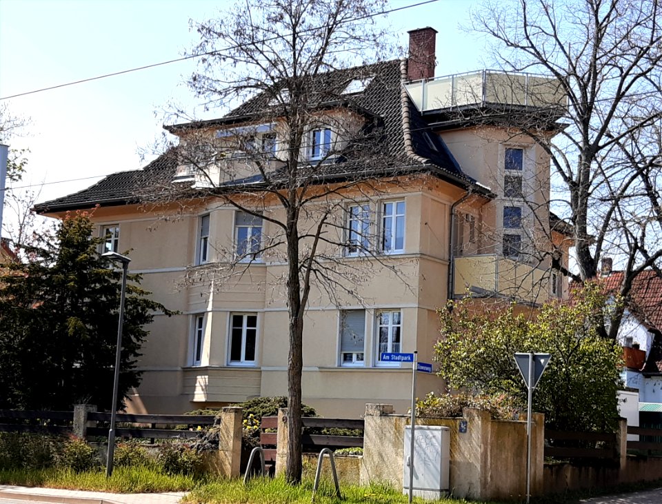 Merseburg, Am Stadtpark 6 Villa