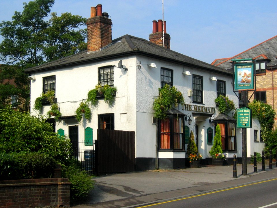 Mermaid-St-Albans-20040801-004