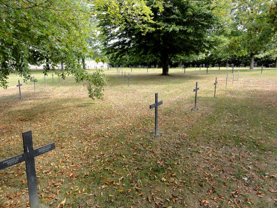 Merles-sur-Loison (Meuse) cimetière militaire allemand (07)