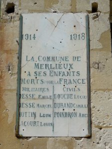 Merlieux-et-Fouquerolles (Aisne) plaque monument aux morts sur la mairie