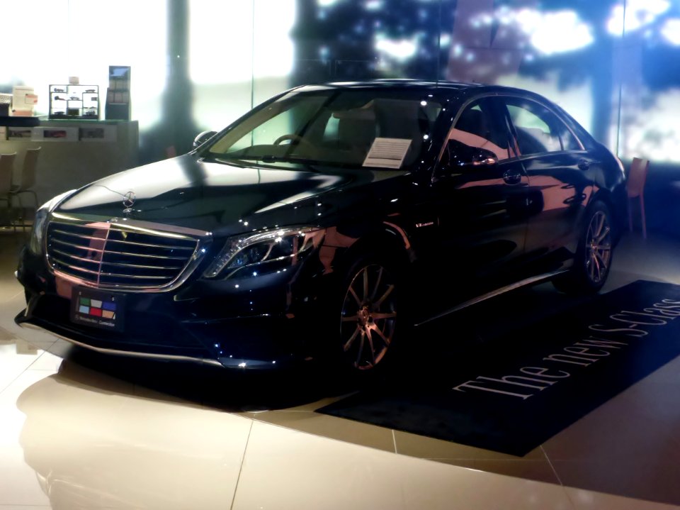 Mercedes-Benz S63 AMG long (V222) front