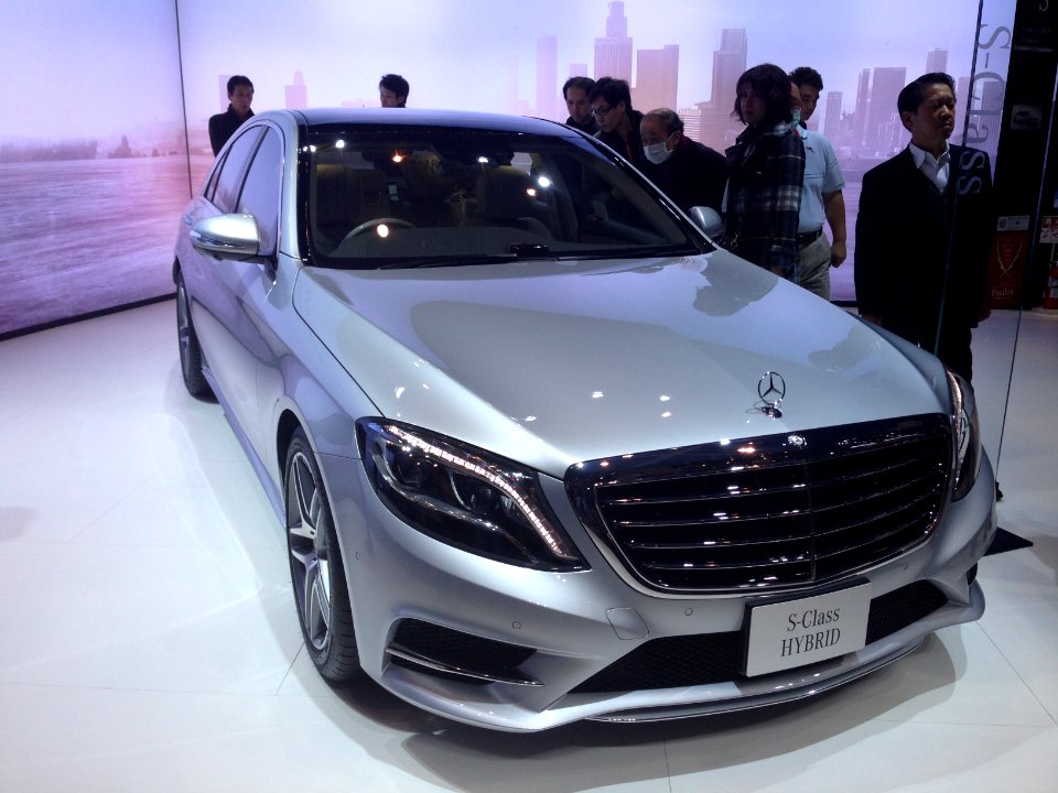 Mercedes-Benz S 400 Hybrid Exclusive front - Tokyo Motor Show 2013