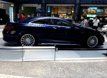 Mercedes-Benz S65 AMG Coupé (C217) right photo