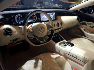Mercedes-Benz S550 4Matic Coupé interior - Tokyo Auto Salon 2015 photo