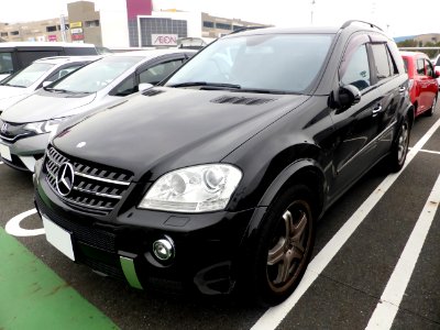 Mercedes-Benz ML350 4MATIC (W164) front photo