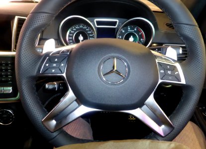 Mercedes-Benz ML63 AMG (W166) interior