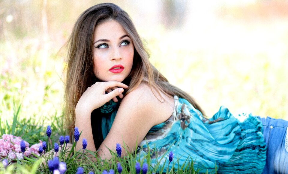 Blue eyes beauty field