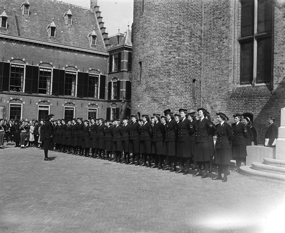 Mevrouw Roosevelt in Den Haag, Bestanddeelnr 902-6925