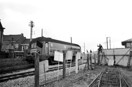 Metaalarbeiders houden fabriek bezet in Belgie, Bestanddeelnr 920-3697