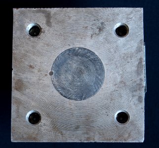 Metaal stempels met Droste mannetje 60 jarig jubileum, foto2