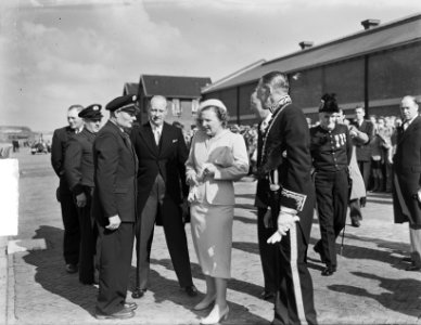 Met Vermeulen komt Neeltje Jacoba, Bestanddeelnr 903-4978