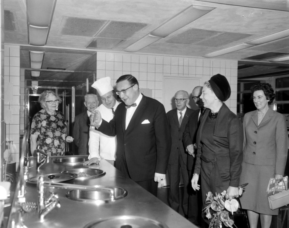 Mevrouw Van Hall Nijhoff verzorgingscentrum voor ouden van dagen in Slotermeer g, Bestanddeelnr 917-1642